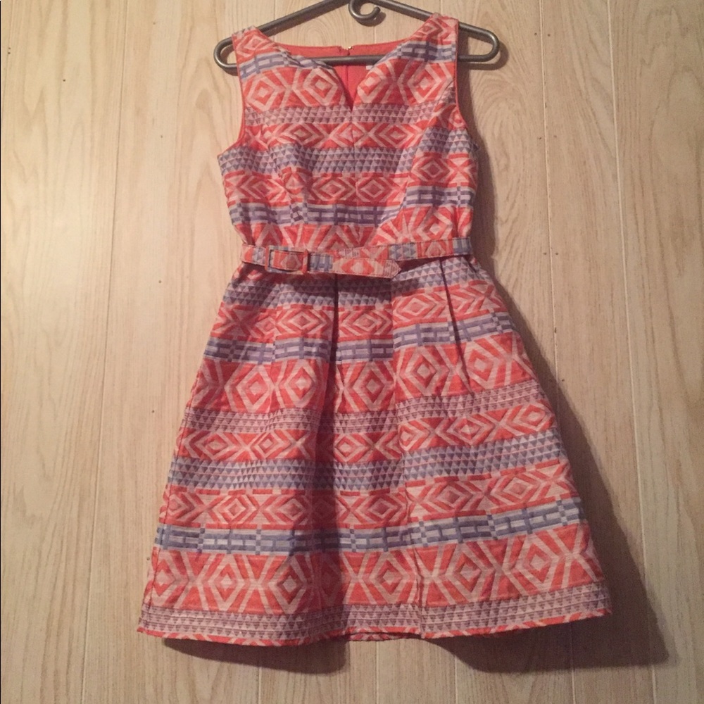Jessica Simpson dress size 6